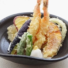 海老と野菜の天ぷら盛り合せ