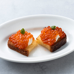 イクラのブルスケッタ