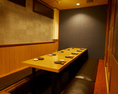3名～4名様用、すだれで区切られた半個室です。