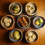 小籠包・焼売・つくね・鰻・季節のお野菜など豊富なラインナップ