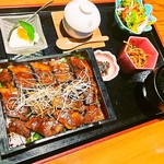 夜も御膳メニューをご用意しております。お酒を飲まない方にも◎ソフトドリンクが一杯無料です♪