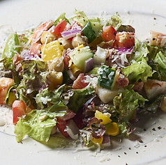 海老とひよこ豆のチョップドサラダ
