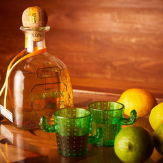 パトロン アネホ