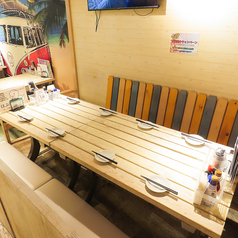 2～8名様空間広めのテーブル