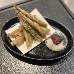 千葉県産 かたくち鰯の竜田揚げ 梅肉添え