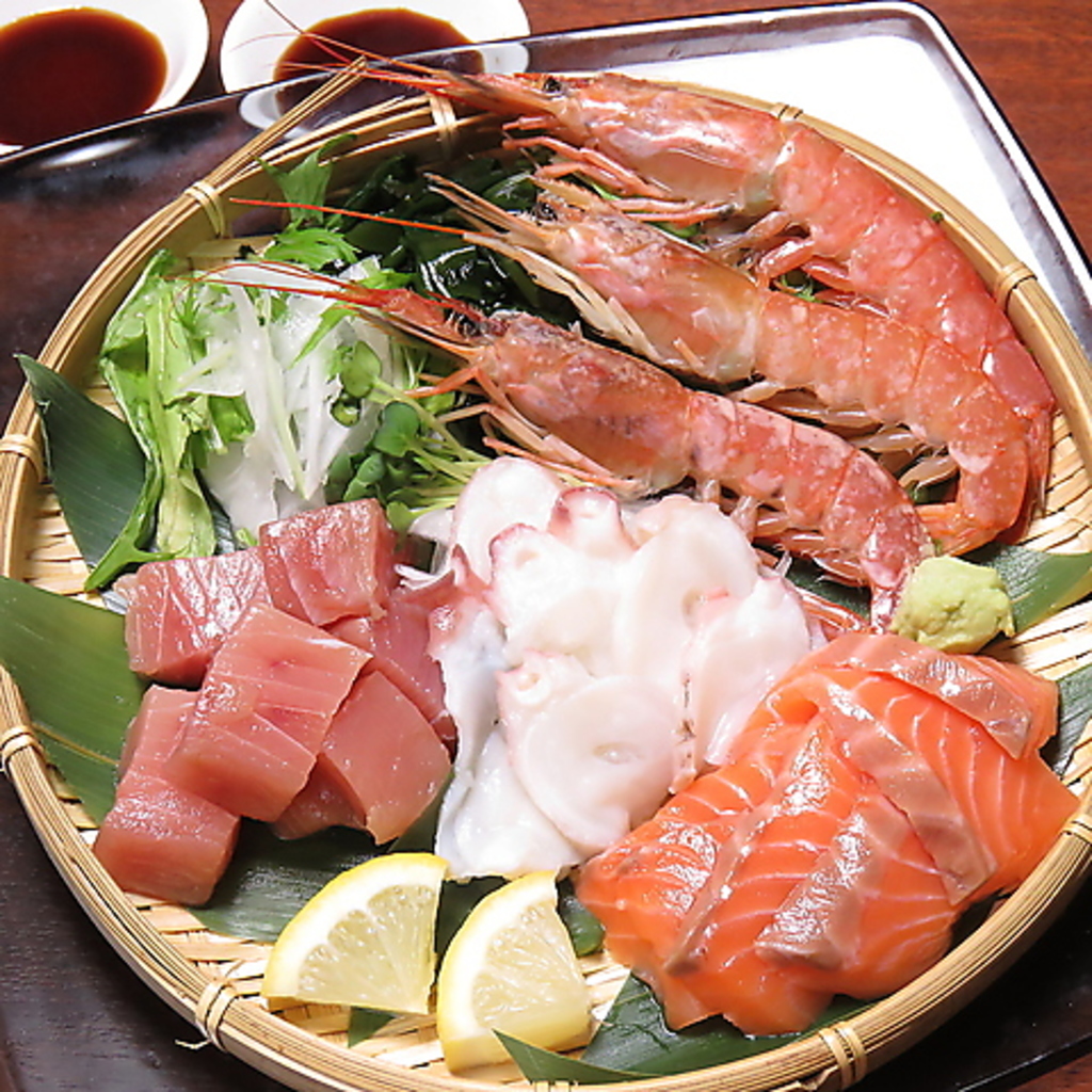 鮮度と産地にこだわった海鮮♪ノルウェー産サーモン、香住漁港直送甘エビなどぷりっぷりのお刺身☆