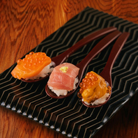 煌めく海鮮の共演。至福のスプーン寿司三種