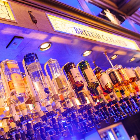 BRITISH CAFE & PUB OXO IN] LwOX