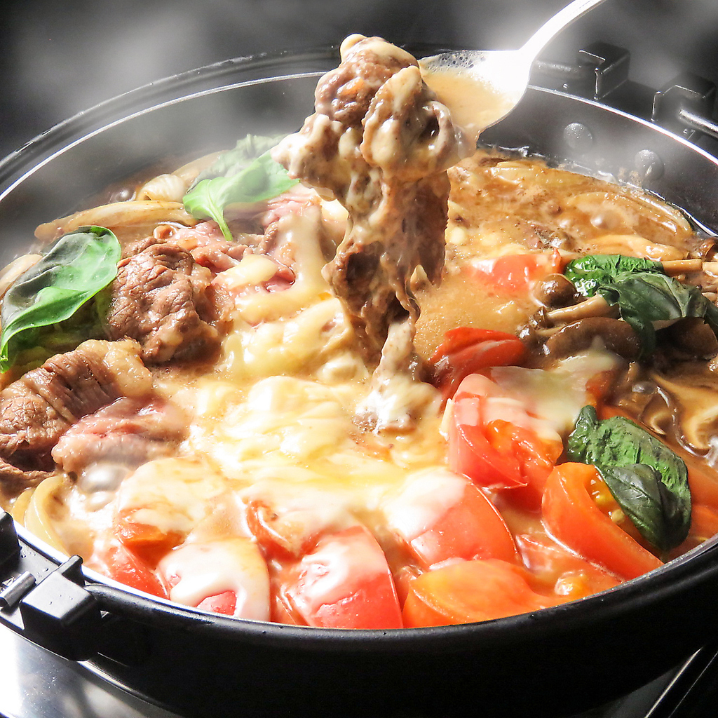 トマトとチーズが想像以上の好相性！トマトチーズすき焼き