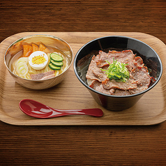 牛タン丼＆冷麺(小)セット