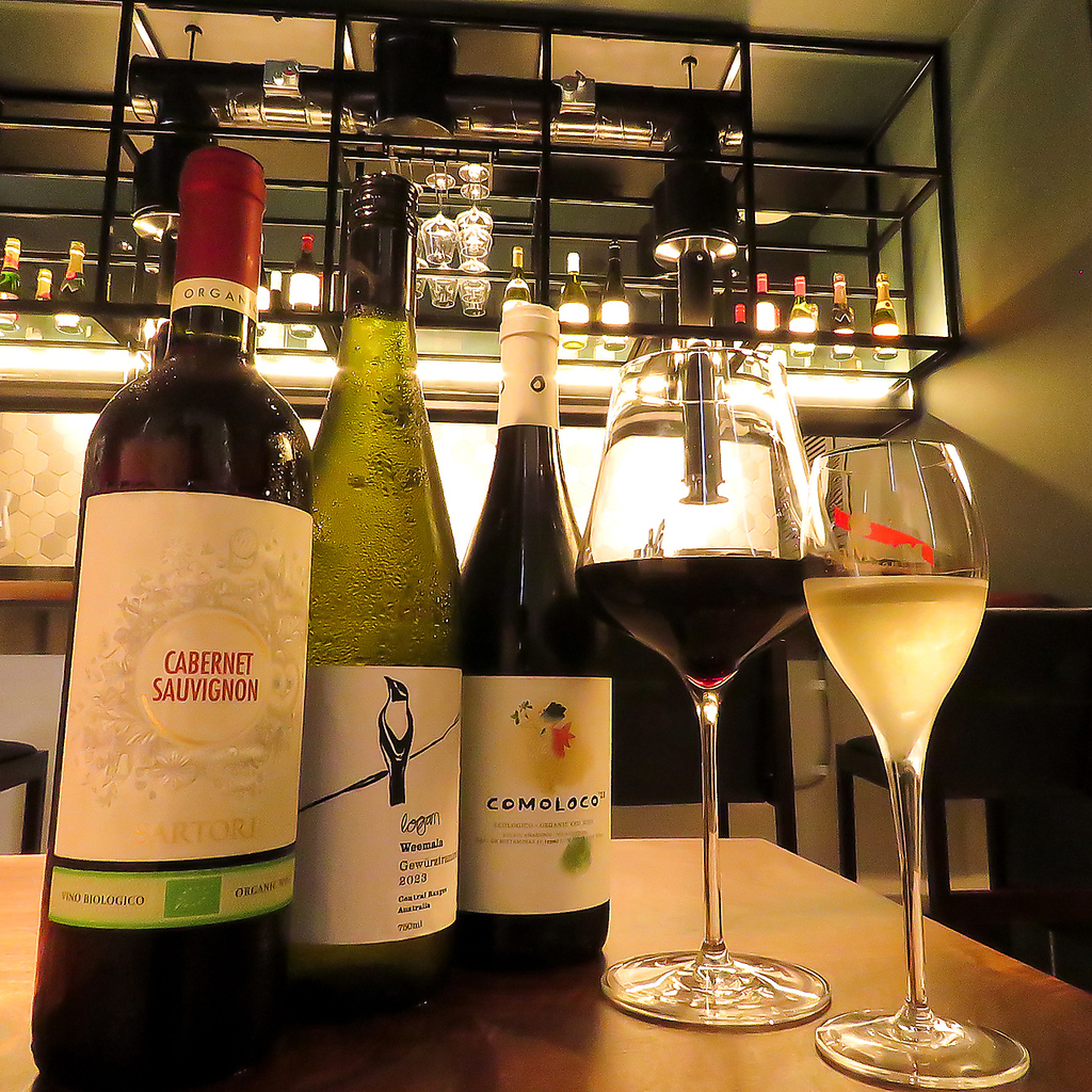 農薬や化学肥料を使用せずに栽培されたブドウを使ったオーガニックワインは女性に特におすすめです！