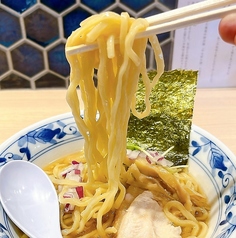 昼は880円からラーメンがたべられます♪