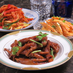 風味鶏爪＆拌腐竹＆涼拌菜各種