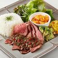 料理メニュー写真&nbsp;ローストビーフプレート　～ステーキソース～