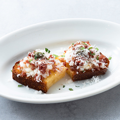 北海道産牛のタルタルブルスケッタ