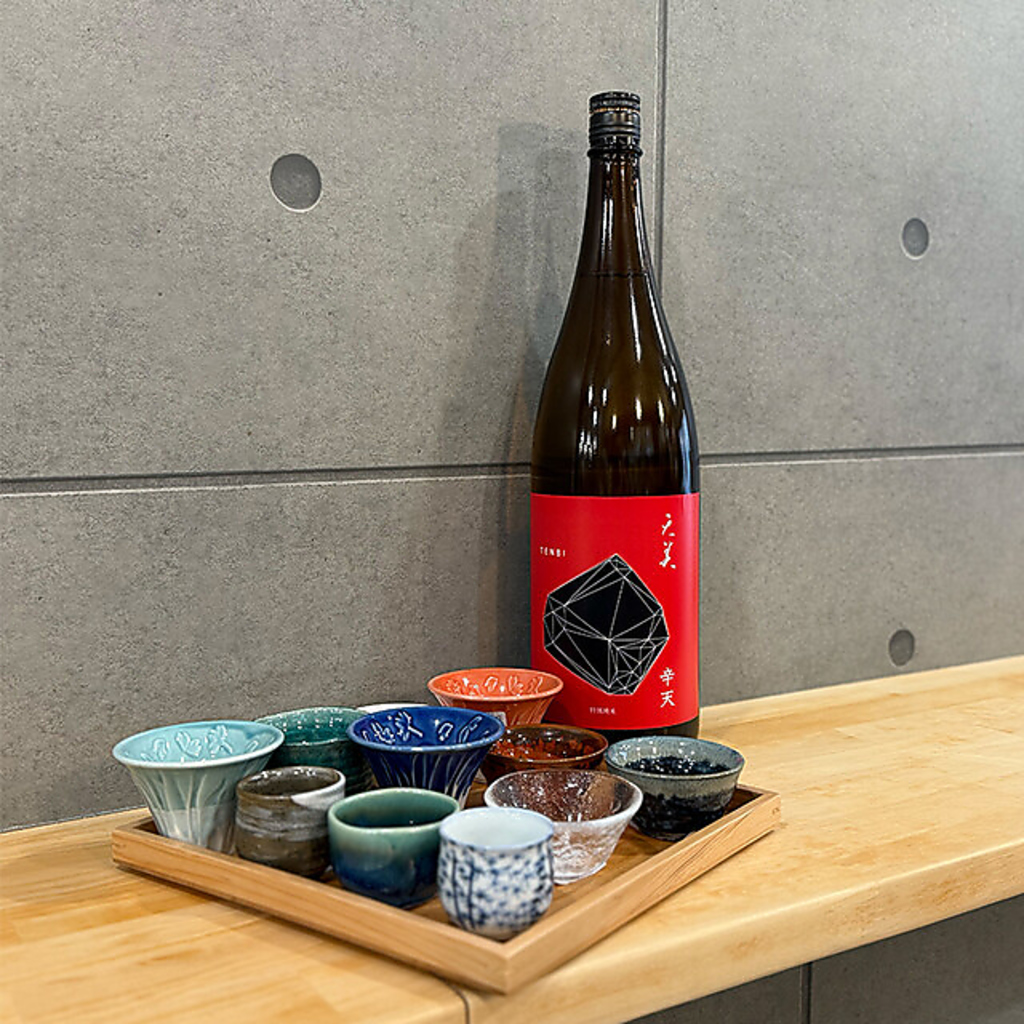 季節ごとに変わる地酒と、お刺身は相性◎日本酒と新鮮な魚の絶妙なマリアージュをお楽しみください！