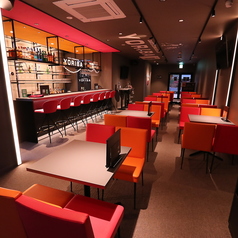 パーティーやイベントに最適な貸切利用もOK。ダーツやドリンクを自由に楽しめるプライベート空間で、特別な夜を盛り上げます。