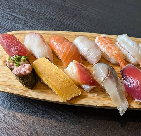 大人気Rikusuiから待望の姉妹店がオープン！本店より少し大人の落ち着いた雰囲気で。