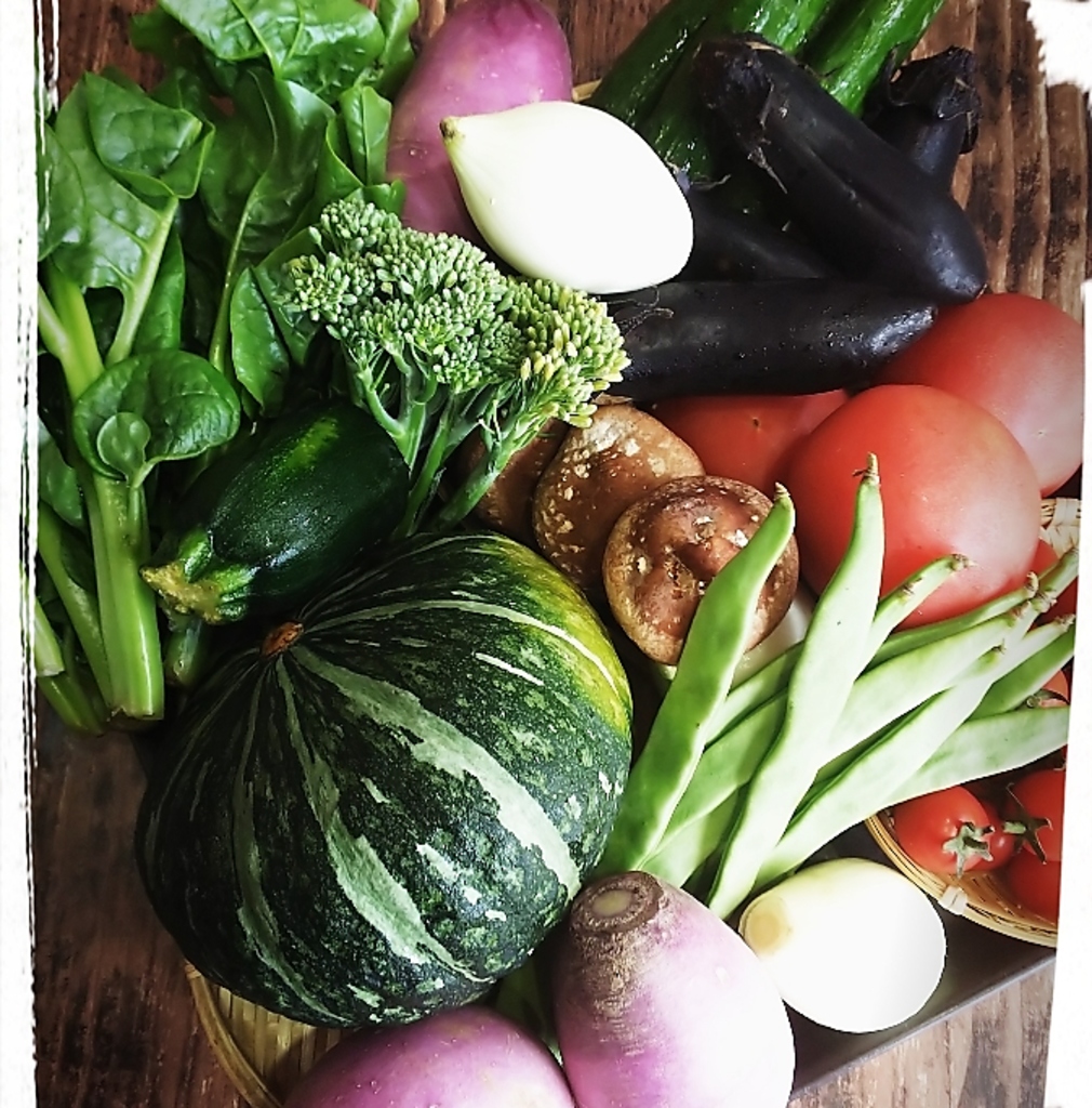 農家さんや直売店で仕入れたお野菜は味も香りも抜群！