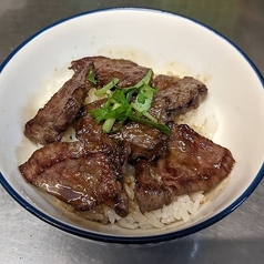 ミニ赤牛ステーキ丼