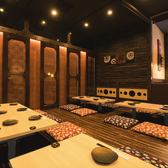 団体様でも安心の個室空間。同窓会、会社宴会など各種宴会に最適な空間になっております！