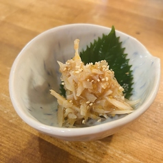 サメ軟骨の梅肉和え