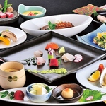 飲み放題付き宴会コース4000円～！郷土料理がご堪能いただける贅沢なコースもございます。