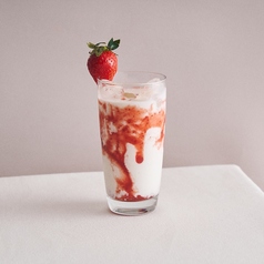 “あすかルビー”いちごのアイスストロベリーミルク