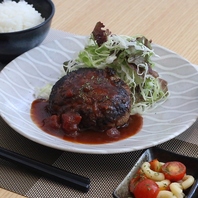 お肉がほどける贅沢食感◎『兜流ハンバーグランチ』♪