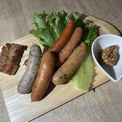 ソーセージ盛り合わせ