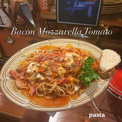 ベーコンとモッツァレラトマト