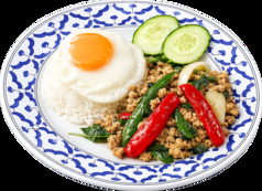 カオガパオ(鶏ひき肉のバジル炒めご飯)