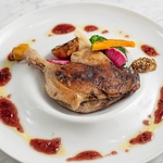 【 最新鋭の調理法・分子ガストロノミー技術 】上野で三ツ星シェフの味を完全再現。