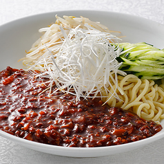 ジャージャー麺