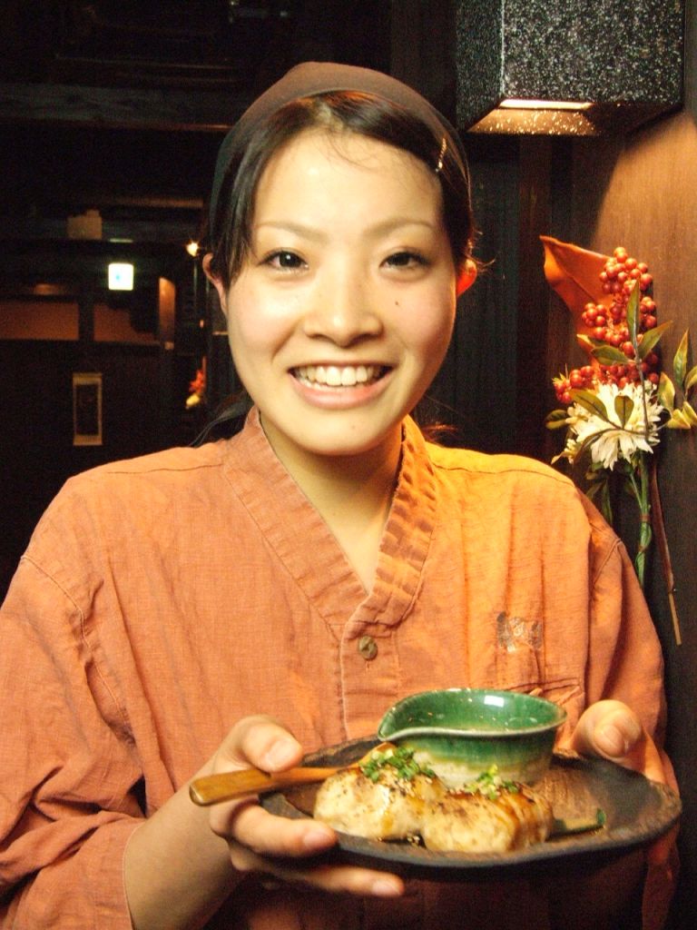 元気なスタッフがお出迎え！上大岡で宴会なら月あかり！