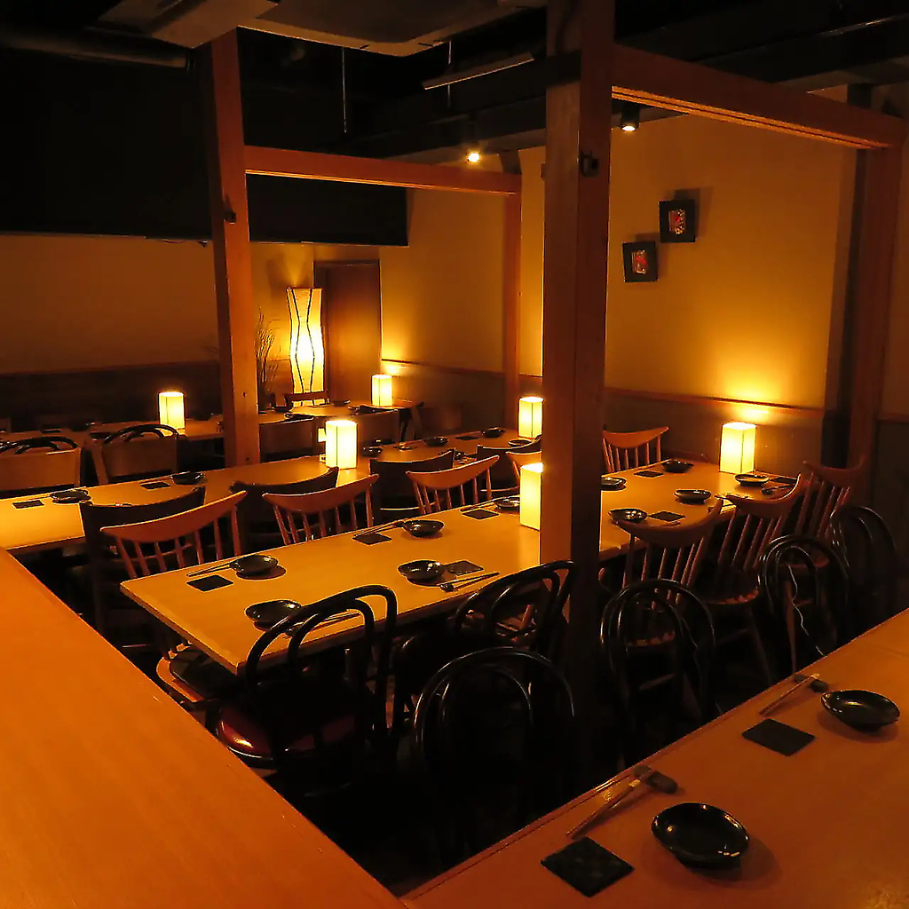 大人数向けの宴会個室もご用意◎フロア貸切最大30名様、お店丸ごと貸切は最大70名様まで可能です♪