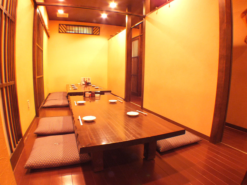 完全個室は最大35名様迄OK!!長居したがる人も多く居心地◎個室は2名様～対応出来ます!!