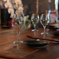 伝統と革新の韓国料理と極上の酒を愉しむ