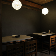 ゆったりとしたテーブル席【栄/錦/栄駅/住吉/居酒屋/宴会/歓送迎会/忘年会/新年会/個室/デート/海鮮/肉/誕生日/記念日/飲み放題/おすすめ/個室/近く/名古屋/和食/人気/オススメ/肉/新栄/東新町/女子大/ディナー/ごはん/夜ごはん/宴会/接待/金山/完全個室/掘りごたつ/座敷/おばんざい/食べ放題/飲み放題】