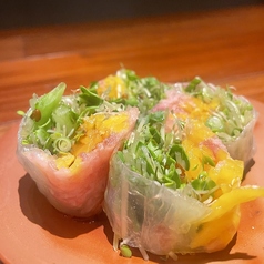 マグロのとろたく生春巻