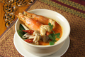 料理メニュー写真 トムヤムクン/海老の辛酸スープ