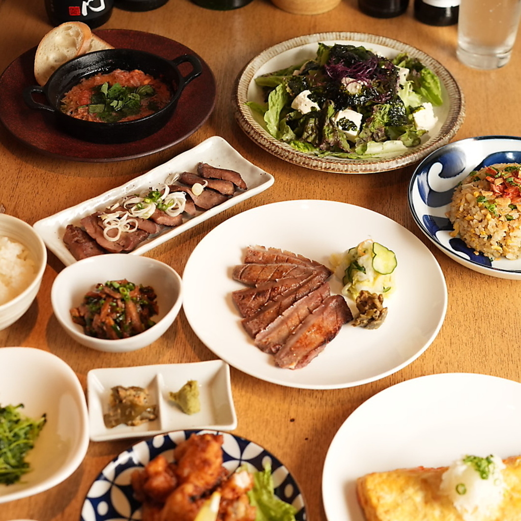 WAO人気メニューはそのままに、仙台名物と和メニュー、豊富な東北の日本酒などが追加されました！