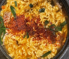 華流韓国ラーメン
