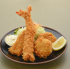 ミックスフライ定食