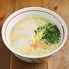 鶏白湯ラーメン