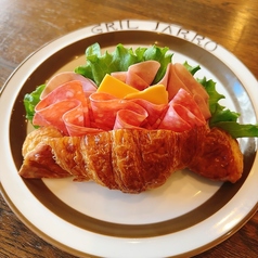 クロワッサンサンド