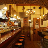 【スポーツ観戦可】大型モニターで盛り上がる！ 店内には大型モニターを完備。大切な試合がある日は、本場のバルのようにワインを片手に皆でスポーツ観戦を楽しむことも可能です。