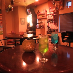 Cafe&Bar AtoM カフェアンドバー アトムの雰囲気1