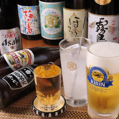 炭酸の刺激も和の旨みも、仲間と囲むテーブルに笑顔咲く