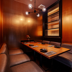 6名様用のソファ個室は予約必須の人気席♪ワンランク上の上質空間